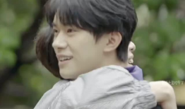 娱乐圈吃瓜talk易烊千玺,娱乐圈的瓜田，他的成长与蜕变